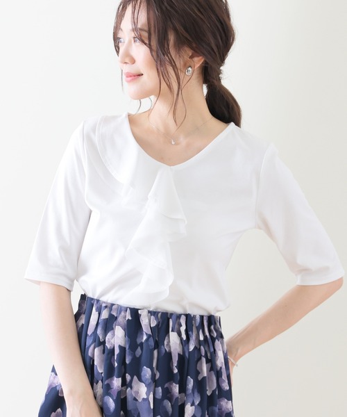 GLACIER lusso(グラシアルッソ)の「アシメフリルトップス(Tシャツ/カットソー・レディース・サックスブルー/ブラック/ホワイト/ライトグレー・L/LL/S/M)」の1枚目の写真