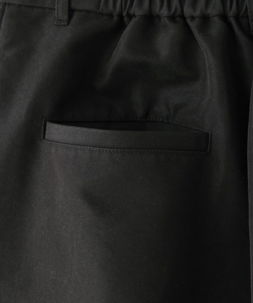 LOWRYS FARM（ローリーズファーム）の「チノタックハーフパンツ 637560（その他パンツ・レディース・ベージュ/ブラック・LARGE/MEDIUM）」の10枚目の写真