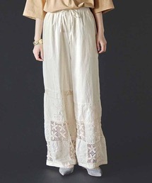 MEDE19F 〈MADE IN INDIA COLLECTION〉刺繍遣いのパッチワークレースパンツ〈アイボリー〉