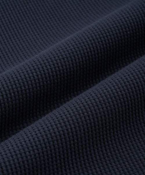 VELNUS(ベルナス)の「【VELNUS】Quick-Dry & Anti-Bacterial Deodorant Hand-Stitch V-Neck Waffle Henley Short-Sleeve T-Shirt/〈吸水速乾・抗菌防臭〉ハンドステッチVネックワッフルヘンリーネック半袖Tシャツ(Tシャツ/カットソー・メンズ・ネイビー/グレー・S/L/M)」の15枚目の写真