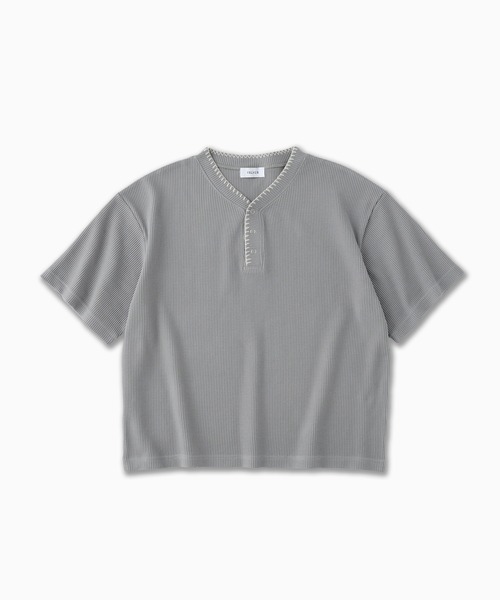 VELNUS(ベルナス)の「【VELNUS】Quick-Dry & Anti-Bacterial Deodorant Hand-Stitch V-Neck Waffle Henley Short-Sleeve T-Shirt/〈吸水速乾・抗菌防臭〉ハンドステッチVネックワッフルヘンリーネック半袖Tシャツ(Tシャツ/カットソー・メンズ・ネイビー/グレー・S/L/M)」の16枚目の写真