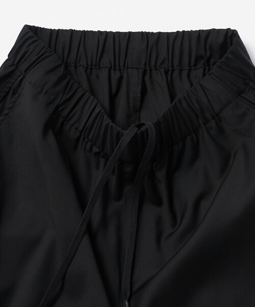 LOEFF(ロエフ)の「<LOEFF>トロピカルウール ハーレム パンツ(その他パンツ・レディース・ブラック/オリーブ/コバルトブルー・0/1)」の7枚目の写真