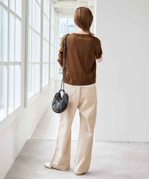 U by SPICK&SPAN（ユーバイスピックアンドスパン）の「ウォッシャブルドットボタンニットカーディガン（カーディガン/ボレロ・レディース・ホワイト/ブラウン/サックスブルー・FREE）」の4枚目の写真