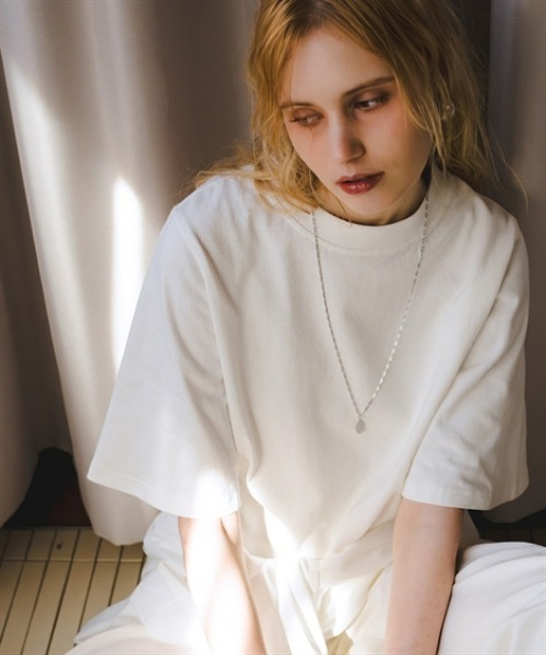 Maison INNESS（メゾンアイネス）の「綿１００％バスク素材ベルスリーブプルオーバー（Tシャツ/カットソー・レディース・モカ/オフホワイト/ブラック・5L/4L/3L/LL/L/M/S）」の5枚目の写真