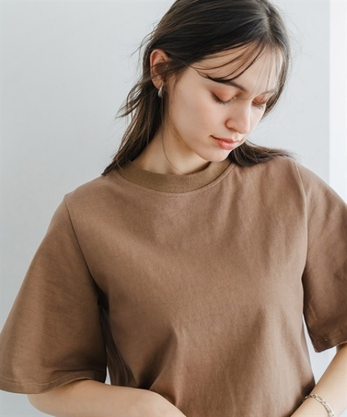 Maison INNESS（メゾンアイネス）の「綿１００％バスク素材ベルスリーブプルオーバー（Tシャツ/カットソー・レディース・モカ/オフホワイト/ブラック・5L/4L/3L/LL/L/M/S）」の11枚目の写真