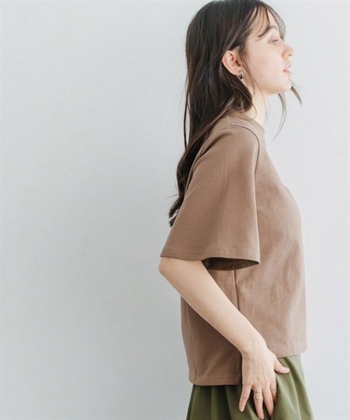 Maison INNESS（メゾンアイネス）の「綿１００％バスク素材ベルスリーブプルオーバー（Tシャツ/カットソー・レディース・モカ/オフホワイト/ブラック・5L/4L/3L/LL/L/M/S）」の14枚目の写真