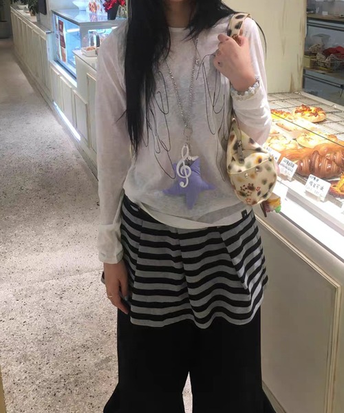 AsheKsha(アシクシャ)の「ストライプのミニスカート--一着で様々な着こなし(スカート・レディース・ダークグレー・M)」の21枚目の写真
