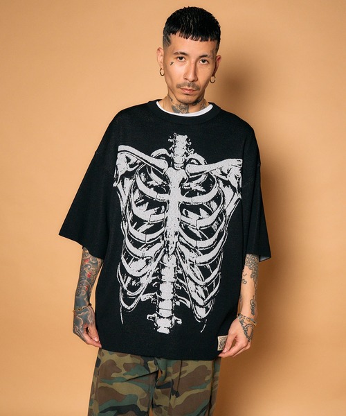 Subciety(サブサエティ)の「Patterned knit tee(ニット/セーター・メンズ・ブラック系その他/ブラック/ブラック系その他2/レオパード・MEDIUM/LARGE/X-LARGE)」の19枚目の写真