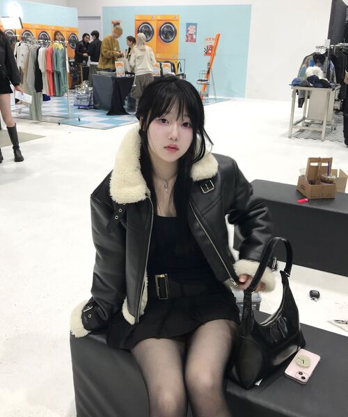 LEATHERY（レザリー）の「オブリークオーバーサイズレザームートンジャケット[ブラック]（ムートンコート・レディース・その他・FREE）」の10枚目の写真