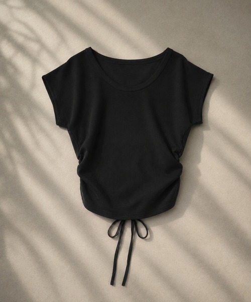 LAULEN（ローレン）の「back ribbon french sleeve tops /バックリボンフレンチスリーブトップス（Tシャツ/カットソー・レディース・アイボリー/ブラック・FREE）」の2枚目の写真