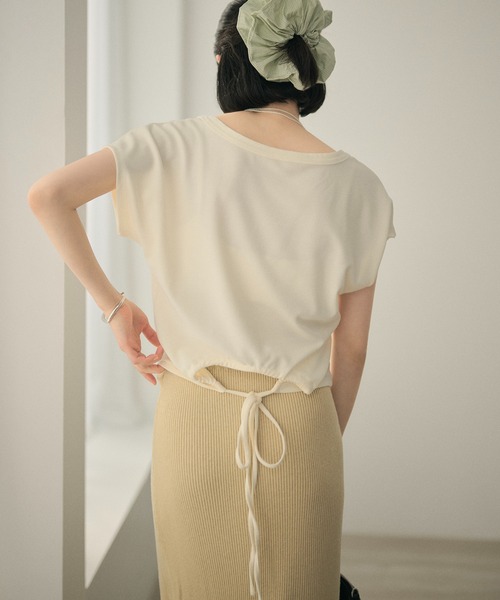 LAULEN（ローレン）の「back ribbon french sleeve tops /バックリボンフレンチスリーブトップス（Tシャツ/カットソー・レディース・アイボリー/ブラック・FREE）」の6枚目の写真