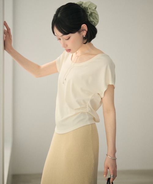 LAULEN（ローレン）の「back ribbon french sleeve tops /バックリボンフレンチスリーブトップス（Tシャツ/カットソー・レディース・アイボリー/ブラック・FREE）」の19枚目の写真