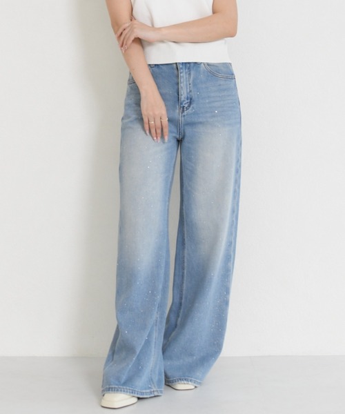 MISCH MASCH(ミッシュマッシュ)の「WEB限定 2026春夏新作 ラインストーンデザインデニムパンツ(デニムパンツ・レディース・ブルー・M/S)」の1枚目の写真