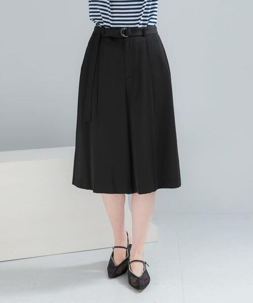 URBAN RESEARCH ROSSO WOMEN(アーバンリサーチ ロッソ)の「スラブサテンハーフパンツ(その他パンツ・レディース・ブラウン/ブラック・36/38)」の10枚目の写真