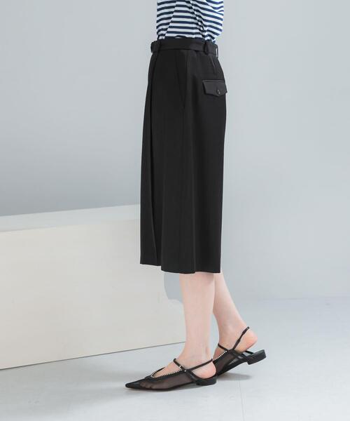 URBAN RESEARCH ROSSO WOMEN(アーバンリサーチ ロッソ)の「スラブサテンハーフパンツ(その他パンツ・レディース・ブラウン/ブラック・36/38)」の11枚目の写真