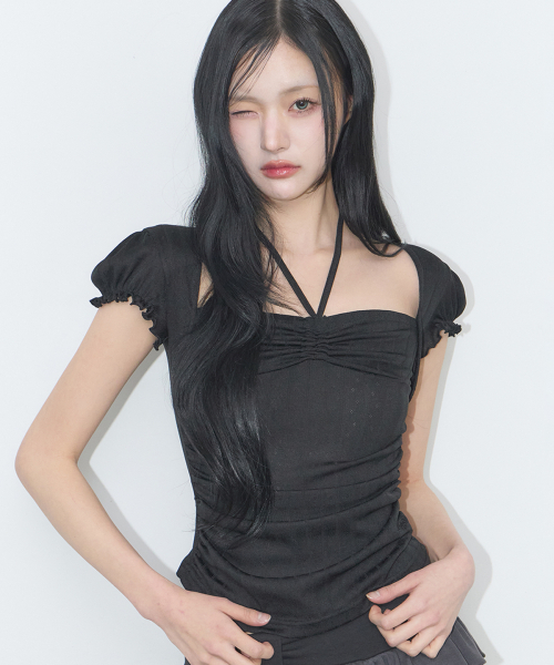ILLIGO(イリゴ)の「シャーリングホルタートップ ブラック(Tシャツ/カットソー・レディース・その他・OS)」の3枚目の写真