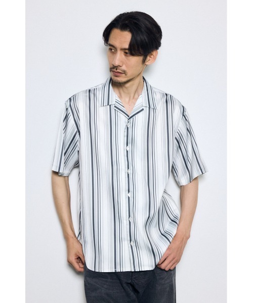 AZUL by moussy（アズールバイマウジー）の「マルチストライプ半袖