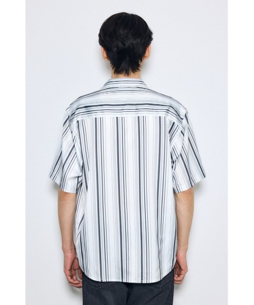 AZUL by moussy(アズールバイマウジー)の「マルチストライプ半袖シャツ(シャツ/ブラウス・メンズ・ホワイト系その他/ブルー系その他/ブラック系その他・MEDIUM/LARGE)」の16枚目の写真