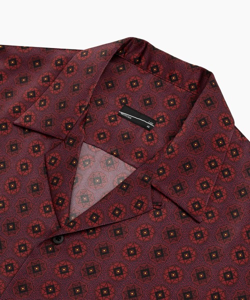 LAD MUSICIAN(ラッドミュージシャン)の「SILKY SATIN INKJET OCTAGON OPEN COLLAR SHORT SLEEVE SHIRT(シャツ/ブラウス・メンズ・ワイン・44/42/46)」の5枚目の写真