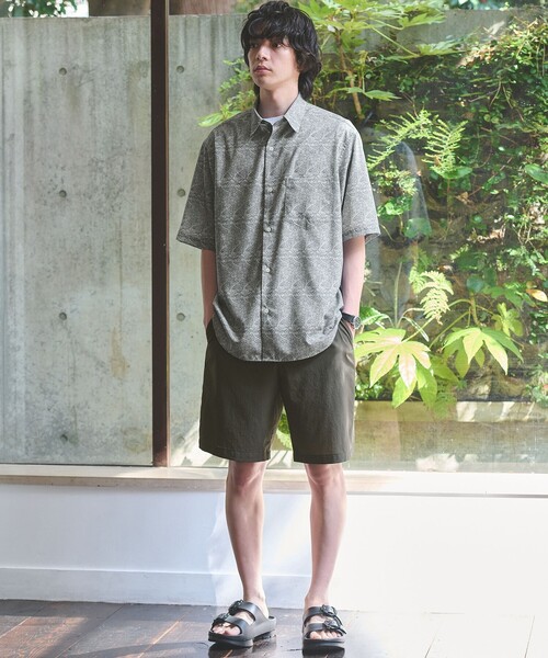 green label relaxing(グリーンレーベルリラクシング)の「Dot Air ワイド ユーティリティー ショート パンツ ショーツ -ストレッチ-(その他パンツ・メンズ・オリーブ/ブラック/グレー・XL/L/M/S)」の5枚目の写真