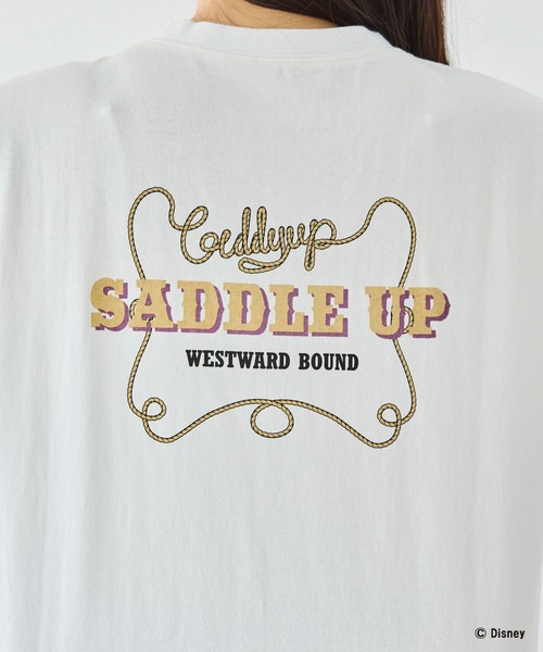 Disney(ディズニー)の「【Disney】別注 <ミッキー>ウエスタン バックプリントTシャツ(Tシャツ/カットソー・レディース・オフホワイト/ブラック・5L/4L/3L/LL/M)」の19枚目の写真