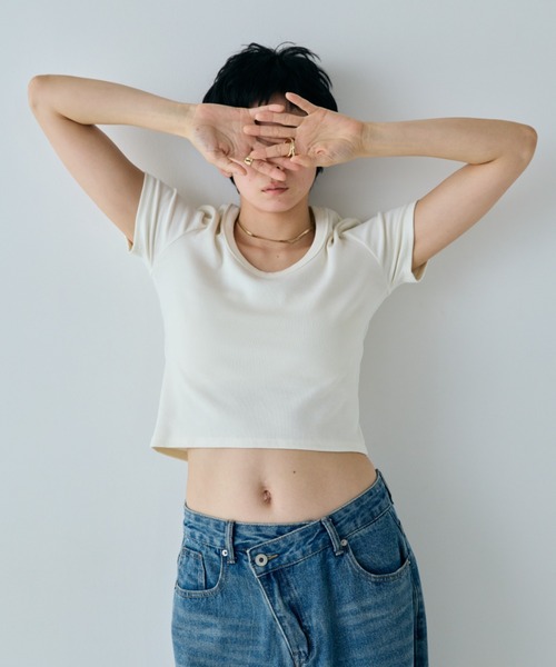 VION(ヴィオン)の「ミニマルフィットティー / Minimal Fit TEE(Tシャツ/カットソー・レディース・ピンク/ブラウン/ホワイト・FREE)」の11枚目の写真