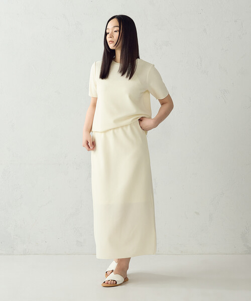 COMME CA ISM(コムサイズム)の「クルーネック ストレッチプリーツTシャツ / セットアップ対応(Tシャツ/カットソー・レディース・チャコール/ネイビー/アイボリー・MEDIUM/LARGE)」の4枚目の写真