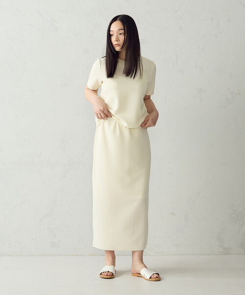 COMME CA ISM(コムサイズム)の「クルーネック ストレッチプリーツTシャツ / セットアップ対応(Tシャツ/カットソー・レディース・チャコール/ネイビー/アイボリー・MEDIUM/LARGE)」の6枚目の写真