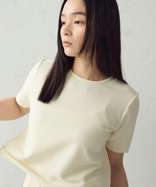COMME CA ISM(コムサイズム)の「クルーネック ストレッチプリーツTシャツ / セットアップ対応(Tシャツ/カットソー・レディース・チャコール/ネイビー/アイボリー・MEDIUM/LARGE)」の7枚目の写真