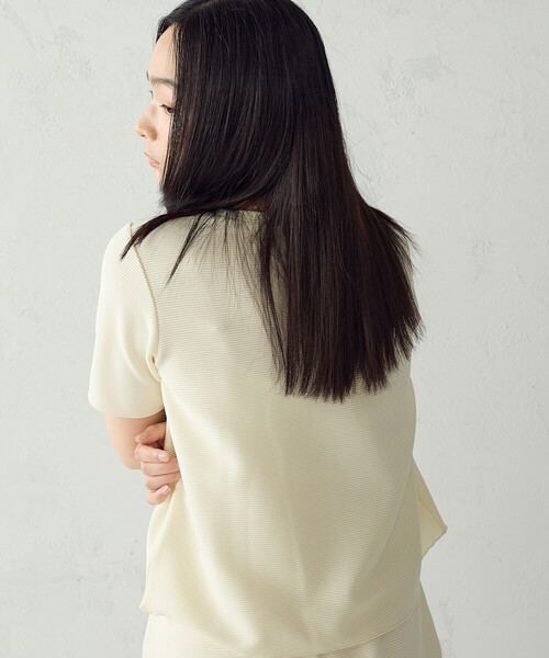 COMME CA ISM(コムサイズム)の「クルーネック ストレッチプリーツTシャツ / セットアップ対応(Tシャツ/カットソー・レディース・チャコール/ネイビー/アイボリー・MEDIUM/LARGE)」の10枚目の写真
