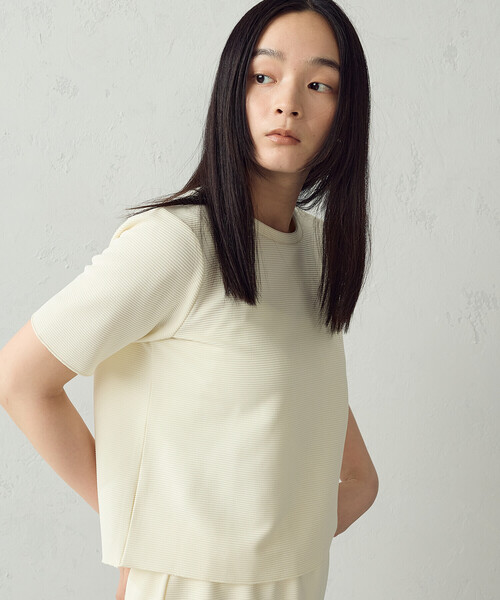 COMME CA ISM(コムサイズム)の「クルーネック ストレッチプリーツTシャツ / セットアップ対応(Tシャツ/カットソー・レディース・チャコール/ネイビー/アイボリー・MEDIUM/LARGE)」の14枚目の写真