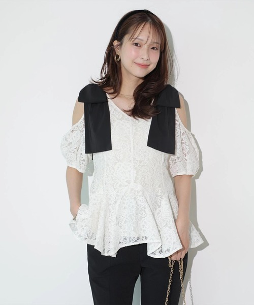 Mystrada(マイストラーダ)の「肩リボンペプラムブラウス(シャツ/ブラウス・レディース・ホワイト/ブラウン・38/36)」の3枚目の写真