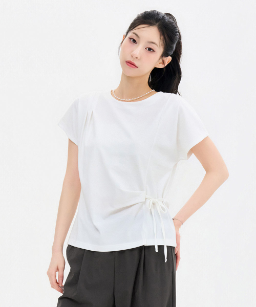 CHASECULT(チェイスカルト)の「レディース ネック変形ストリング 半袖Tシャツ-FBRG5866D0A(Tシャツ/カットソー・レディース・アイボリー・85/90)」の2枚目の写真