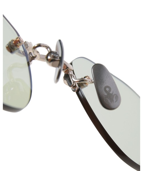 SOPHNET.（ソフネット）の「TITANIUM RIMLESS SUNGLASSES HEXAGON（サングラス・メンズ・シルバー/ゴールド/ブラウン・FREE）」の20枚目の写真