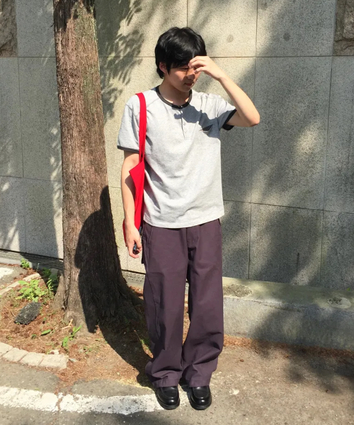 INTEMPOMOOD(インテンポムード)の「リングチェックポケットヘンリーネックTシャツ : 3カラー(Tシャツ/カットソー・メンズ・グレー/アイボリー/ブラック・MEDIUM/LARGE)」の8枚目の写真
