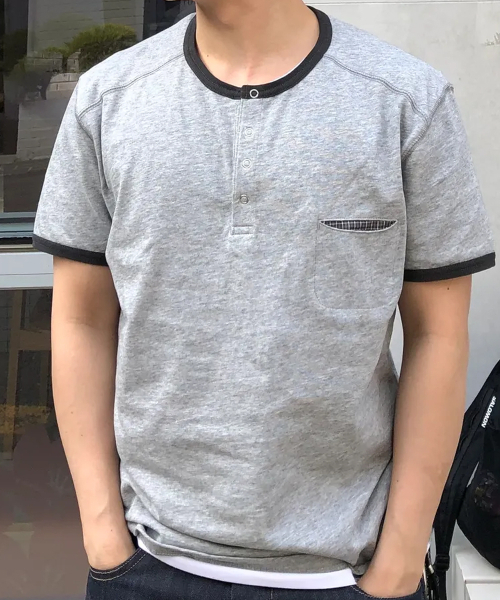 INTEMPOMOOD(インテンポムード)の「リングチェックポケットヘンリーネックTシャツ : 3カラー(Tシャツ/カットソー・メンズ・グレー/アイボリー/ブラック・MEDIUM/LARGE)」の13枚目の写真