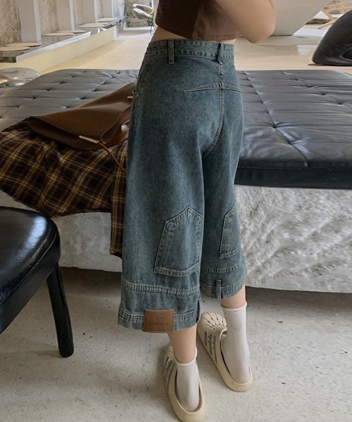 NANEA(ナネア)の「リメイク風 逆さポケット デニムワイドハーフパンツ(デニムパンツ・レディース・ブルー・LARGE/MEDIUM/SMALL)」の8枚目の写真