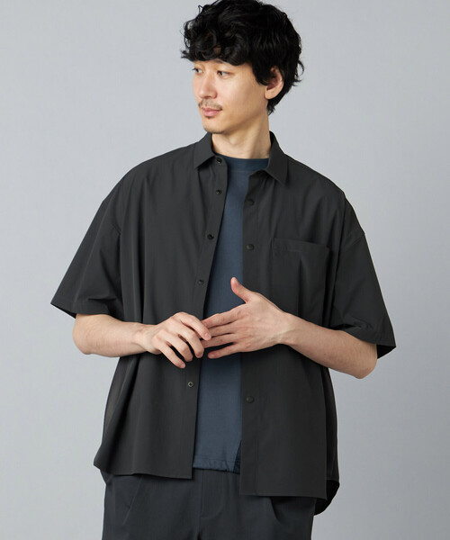 COMME CA MEN(コムサメン)の「ベンチレーション シャツ(シャツ/ブラウス・メンズ・ベージュ/チャコールグレー・L/M)」の2枚目の写真