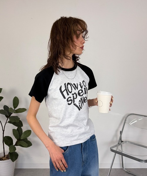 mellomela.(メロメラ)の「ビッグロゴラグランTシャツ(Tシャツ/カットソー・レディース・ブラック/レッド・FREE)」の4枚目の写真