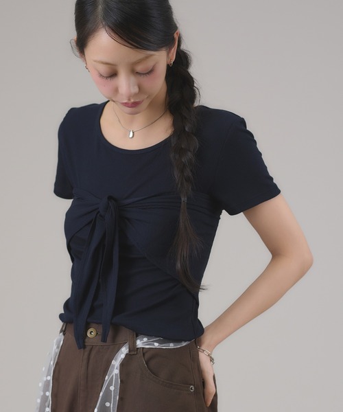 apres jour mignon(アプレジュールミニョン)の「スカーフ付きトップス(Tシャツ/カットソー・レディース・モカ/ネイビー/オフホワイト・LARGE/フリー)」の6枚目の写真