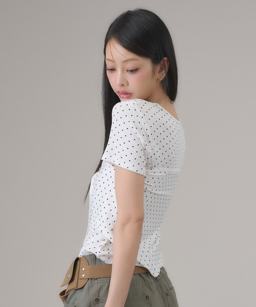 apres jour mignon(アプレジュールミニョン)の「スカーフ付きトップス(Tシャツ/カットソー・レディース・モカ/ネイビー/オフホワイト・LARGE/フリー)」の12枚目の写真