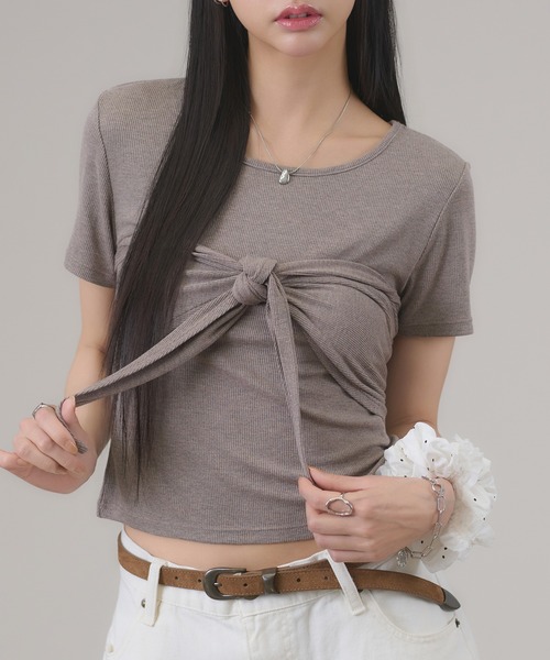 apres jour mignon(アプレジュールミニョン)の「スカーフ付きトップス(Tシャツ/カットソー・レディース・モカ/ネイビー/オフホワイト・LARGE/フリー)」の18枚目の写真