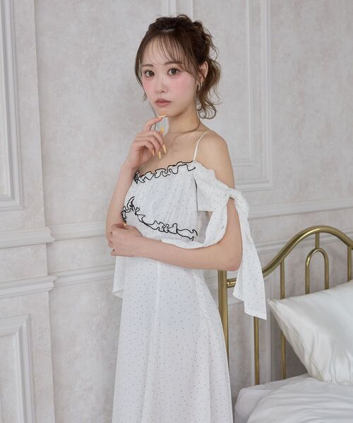 MAJESTIC LEGON（マジェスティックレゴン）の「リボンスリーブシフォンキャミワンピース（ワンピース・レディース・グリーン系その他/ホワイト系その他/レッド系その他2・MEDIUM/SMALL）」の7枚目の写真