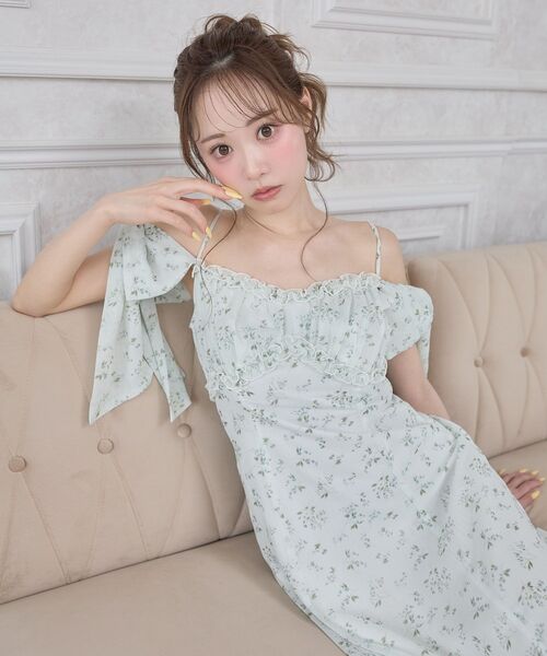 MAJESTIC LEGON（マジェスティックレゴン）の「リボンスリーブシフォンキャミワンピース（ワンピース・レディース・グリーン系その他/ホワイト系その他/レッド系その他2・MEDIUM/SMALL）」の4枚目の写真