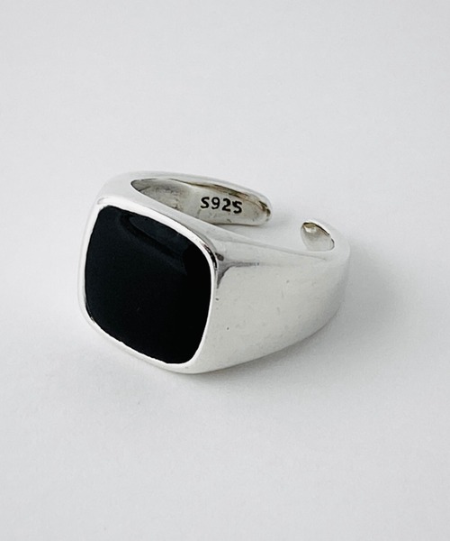 NOEL（ノエル）の「Square Black Signet Ring #171　フリーサイズリング（リング・メンズ・シルバー・FREE）」の2枚目の写真
