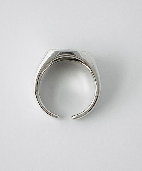NOEL（ノエル）の「Square Black Signet Ring #171　フリーサイズリング（リング・メンズ・シルバー・FREE）」の6枚目の写真