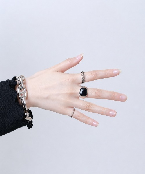 NOEL（ノエル）の「Square Black Signet Ring #171　フリーサイズリング（リング・メンズ・シルバー・FREE）」の8枚目の写真