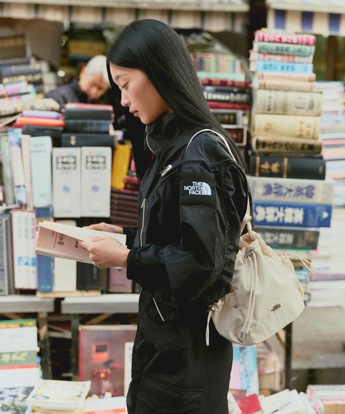 THE NORTH FACE（ザノースフェイス）の「【韓国限定・日本未入荷】THE NORTH FACE BONNEY BUCKET BAG MINI / ノースフェイス ボニーバケットバッグミニ 2WAY 巾着 ミニバッグ（ショルダーバッグ・メンズ・クリーム/ピンク/ブラック・FREE）」の18枚目の写真
