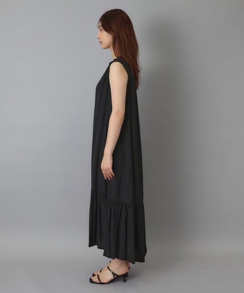 DRESSTERIOR（ドレステリア）の「【ウォッシャブル】ノースリーブギャザーヘムワンピース（ワンピース・レディース・ベージュ/ブラック・38）」の18枚目の写真