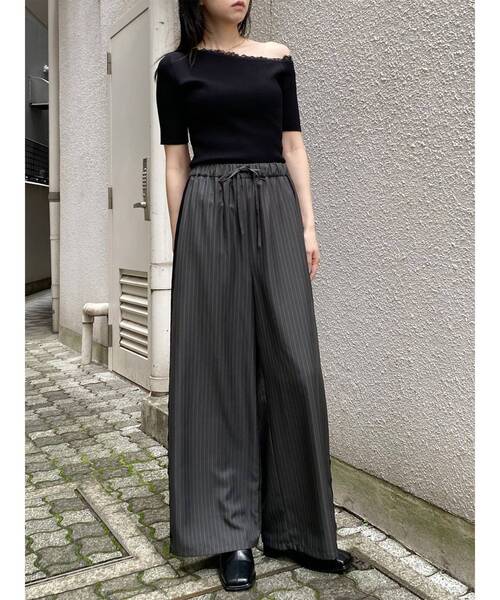 MURUA(ムルーア)の「レースドッキングワンショルダーニット(ニット/セーター・レディース・アイボリー/ボルドー/ブラック・FREE)」の12枚目の写真